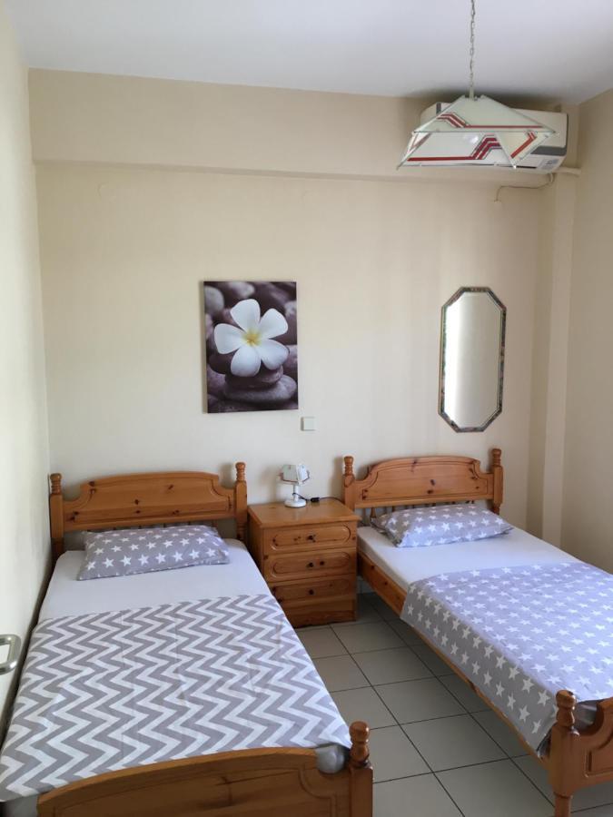 Helios Apartmenthouse โอลิมเปียกี อักติ ภายนอก รูปภาพ