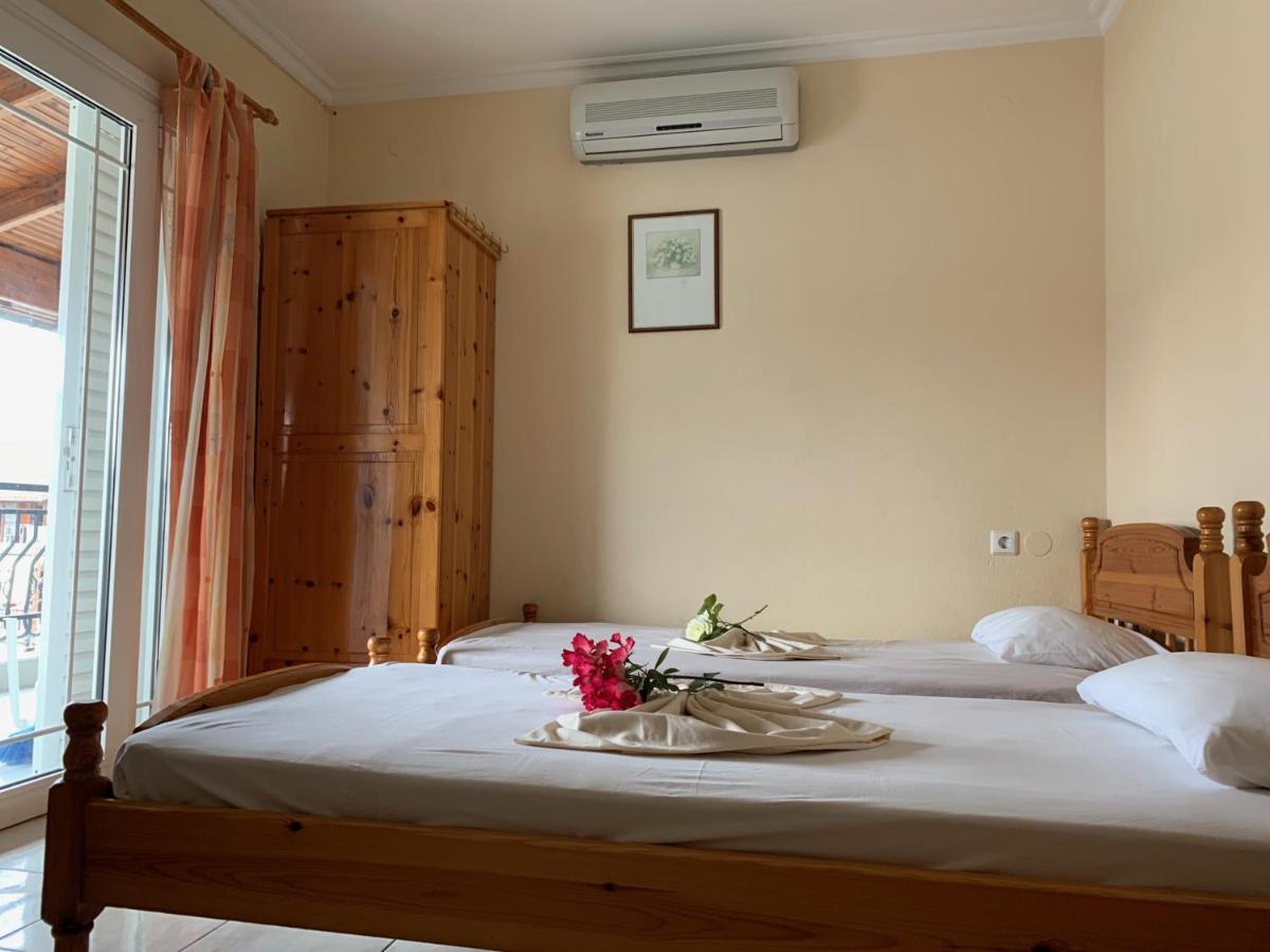 Helios Apartmenthouse โอลิมเปียกี อักติ ภายนอก รูปภาพ