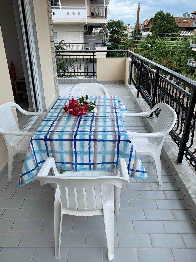 Helios Apartmenthouse โอลิมเปียกี อักติ ภายนอก รูปภาพ