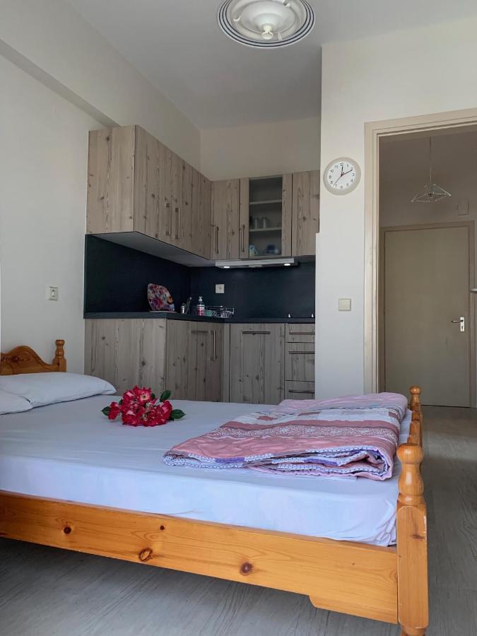 Helios Apartmenthouse โอลิมเปียกี อักติ ภายนอก รูปภาพ